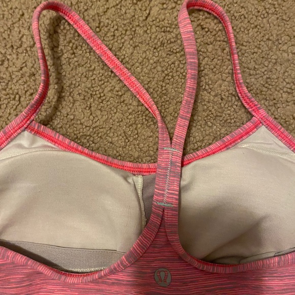 Bundle of 2 Lululemon Tanks - Picture 6 of 12
